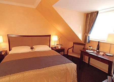 Hotel Ambiente Trier Bilik gambar