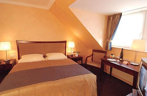 Hotel Ambiente Trier Bilik gambar